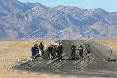 media/Feb-06-2025-Racers Edge (Thu) [[c17ed6f7b1]]/3-Around the Pits-Track Walk/